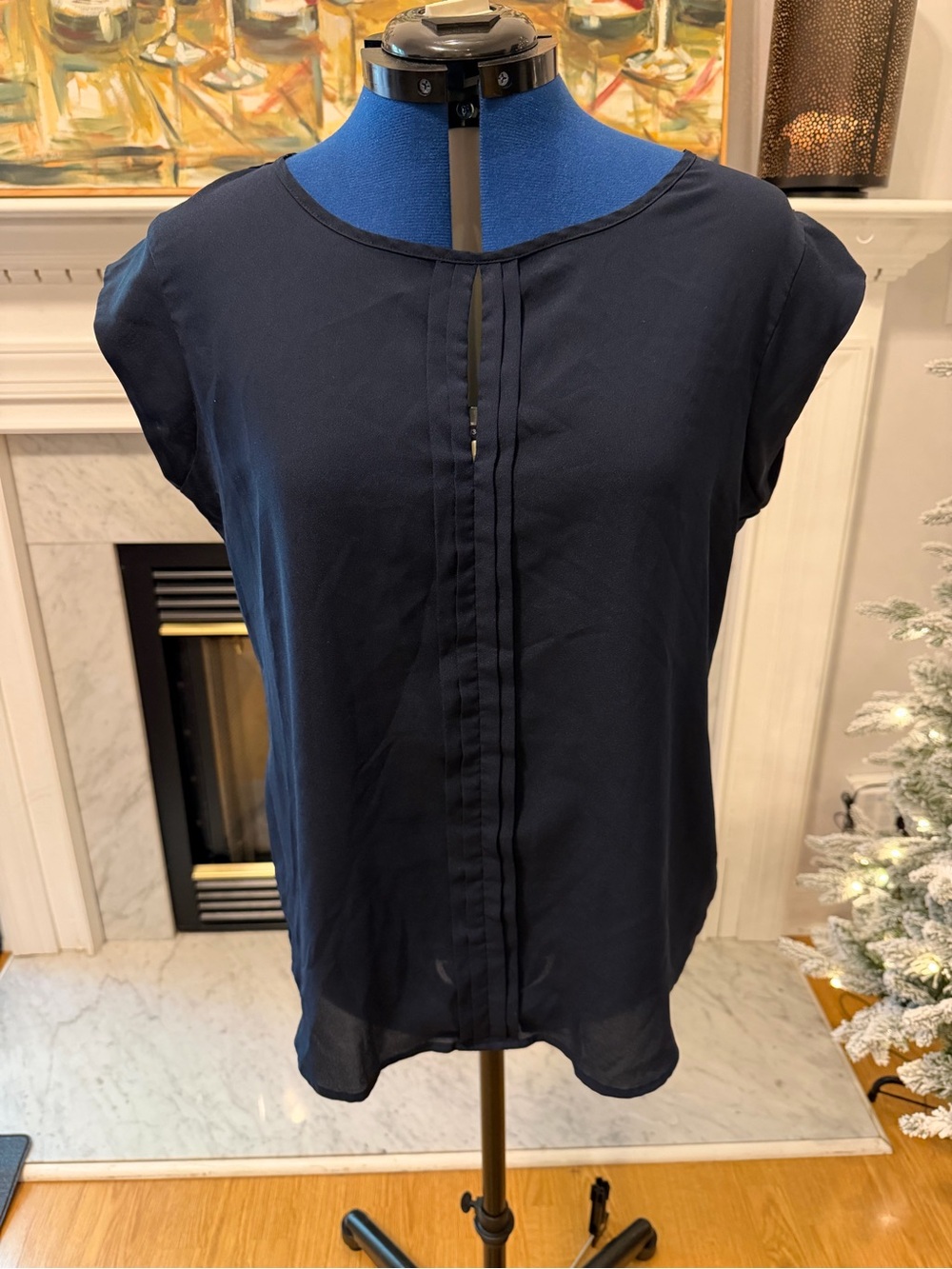 The Limited (Original Store) Navy, cap sleeve, key hole, pleated shell, size L